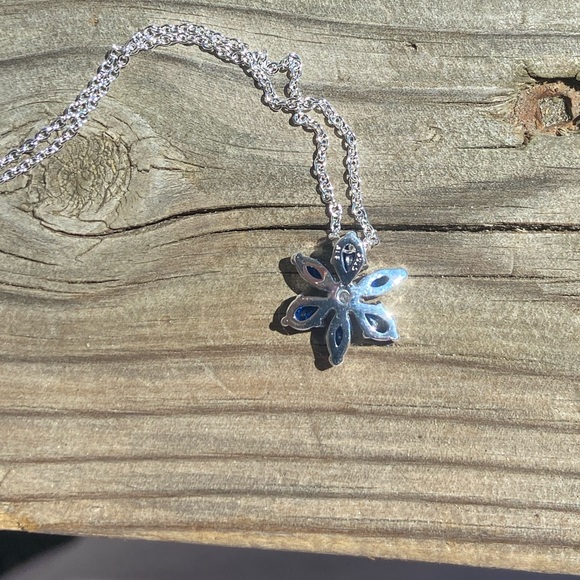 Pandora Sparkling Blue Herbarium Cluster Jewellery Set - Picture 12 of 15